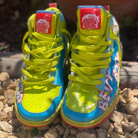 BETTY BOOP vintage sneakers Size 10 - Picture 2 of 8